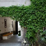 Alcala Living Deluxe