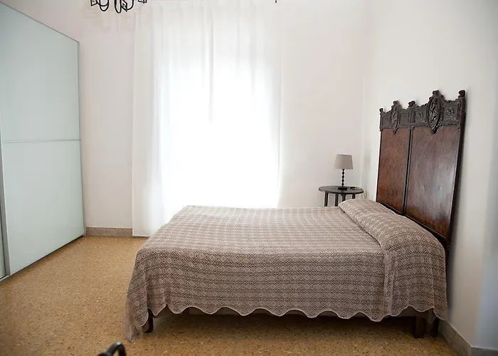 Alcala Living Deluxe Апартаменты